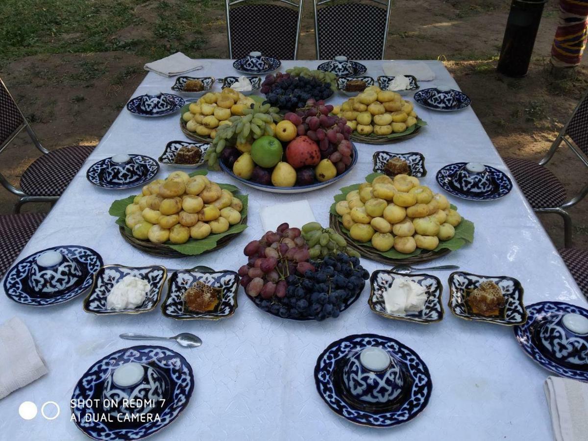 Uvaysiy Family Guest House Marghilon Dış mekan fotoğraf