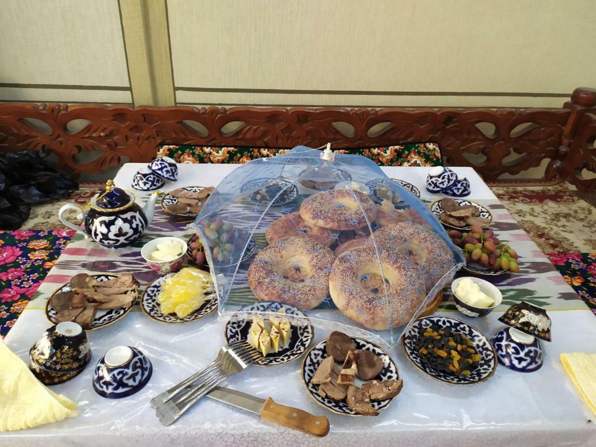 Uvaysiy Family Guest House Marghilon Dış mekan fotoğraf